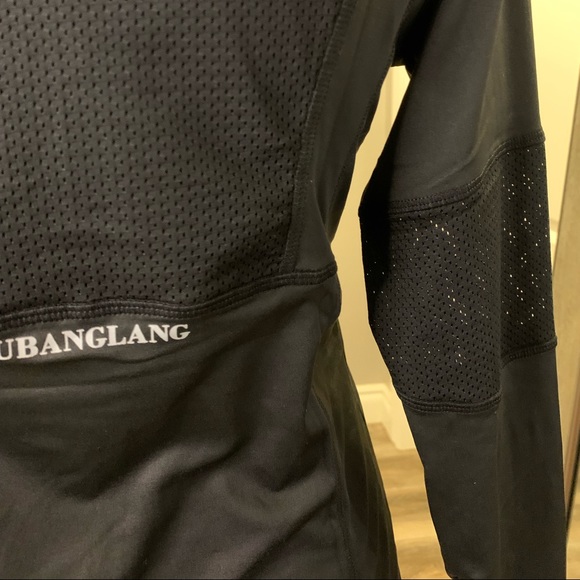 Long Sleeve Black Athletic Fitted Shirt - Picture 4 of 10